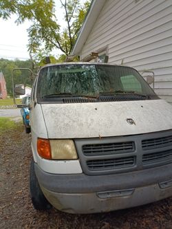 2001 Dodge Ram Van