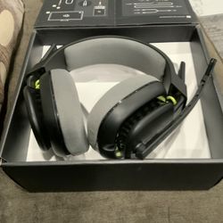 Astro A10 Ear-Cup Headsets -  NO CABLES