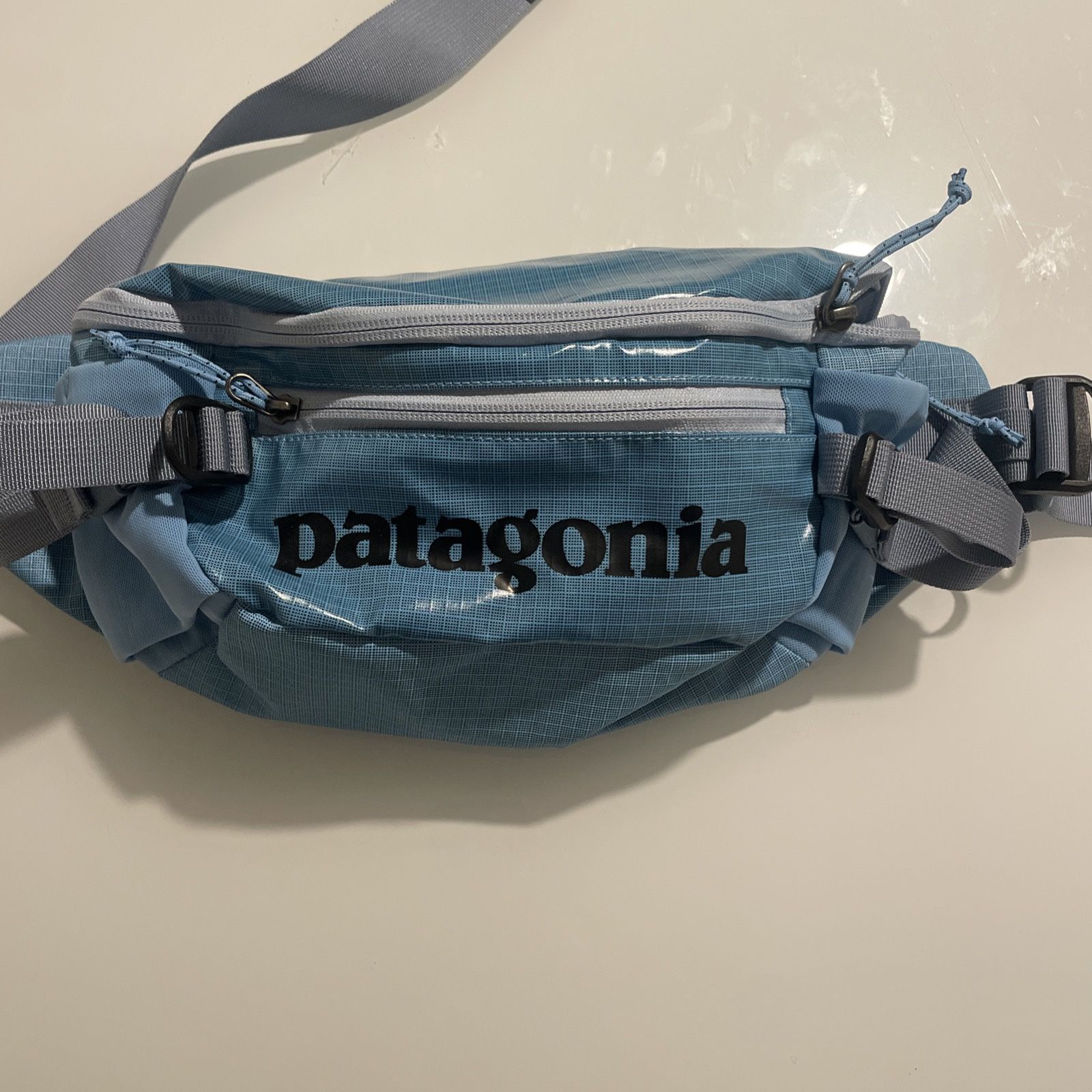 Patagonia Black Hole Waist Pack 5L Lago Blue Fanny Hip Bag Travel Hiking