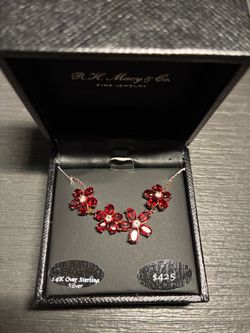 NWT Macy's 14K Gold Over Sterling Silver Rhodolite Garnet & White Topaz Flower Necklace & Earrings Set