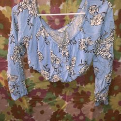 Long sleeve crop top 
