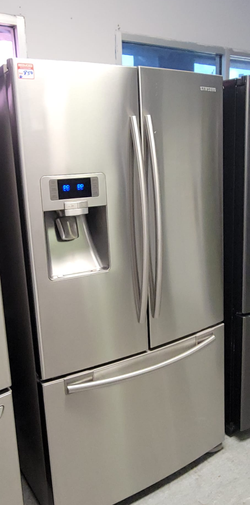 Samsung French Door Fridge – Stainless, Ice/Water Dispenser