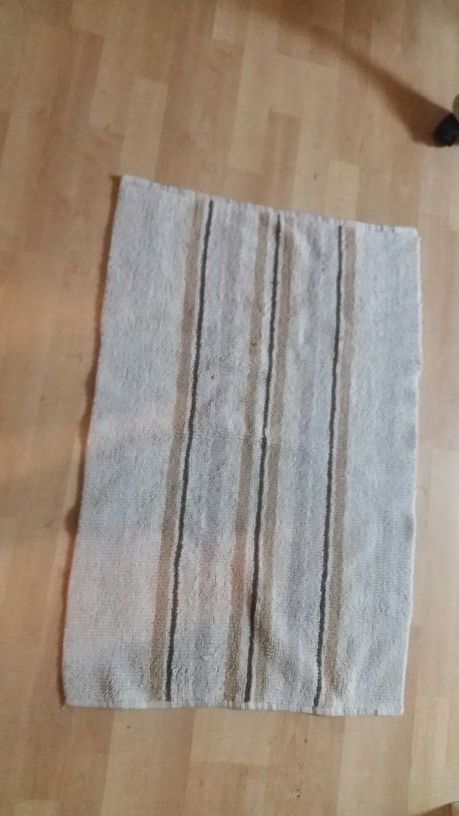 Kitchen or bathroom reversible rug