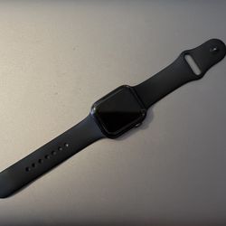 Apple Watch Series 7 45mm Stainless Steel GPS + LTE