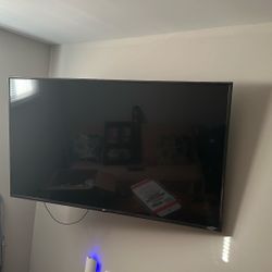 LG TV 65 Inch 