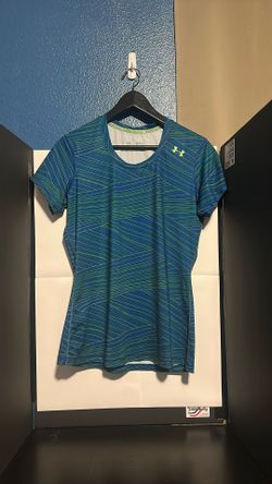 Preowned Women’s Size Medium Fitted 