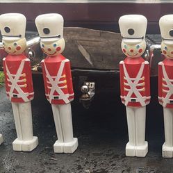 Vintage 1987 Union Products Christmas Holiday Blow Mold Toy Soldier 30"