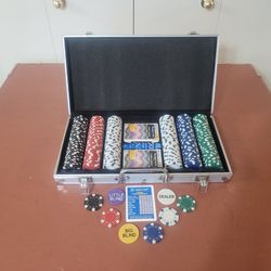 300 Poker Chip Set With Case