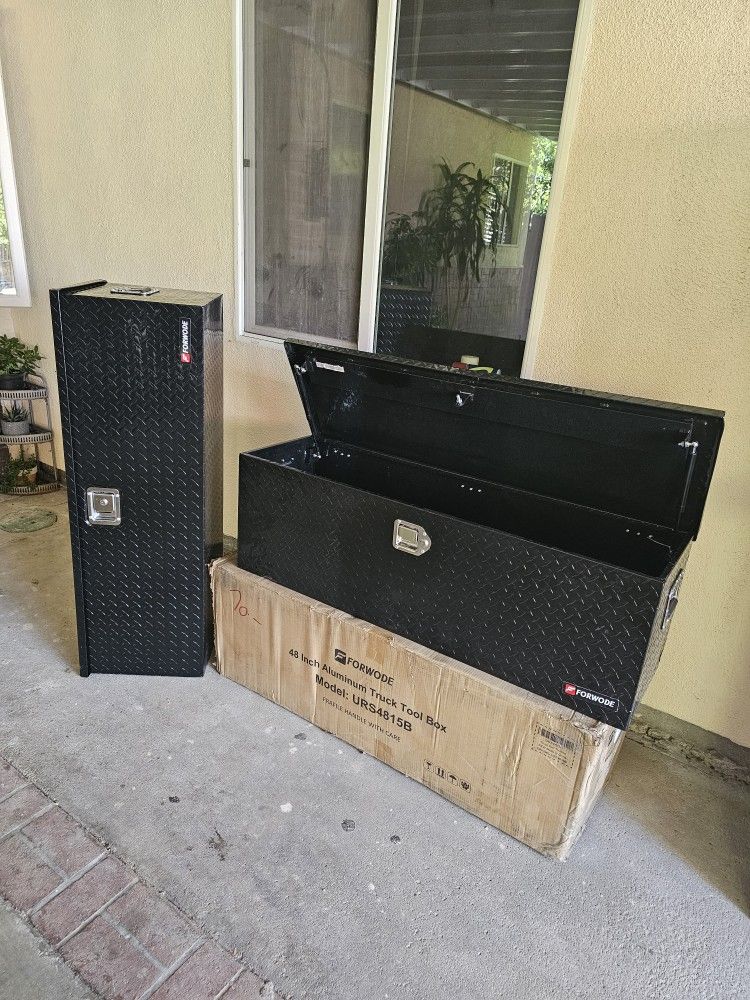 NEW EACH FOR SALE 48" LONG UNDER TRUCK TOOL BOX DIAMOND ALUMINUM COMES WITH 2 SET KEYS BRAND NEW FOR ANY QUESTION TEXT ME PLEASE SE HABLA ESPAÑOL THAN