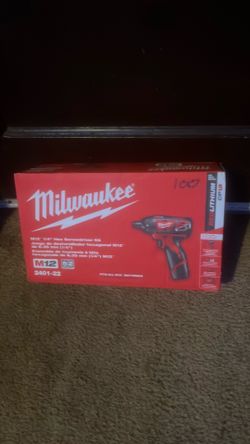 Milwaukee M12 Hex Screwdriver kit part #2401-22