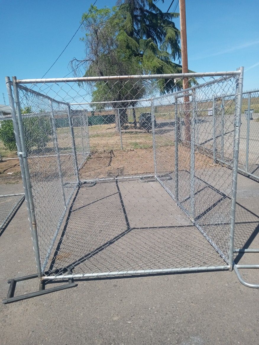 Animal Enclosure/Dog Kennel