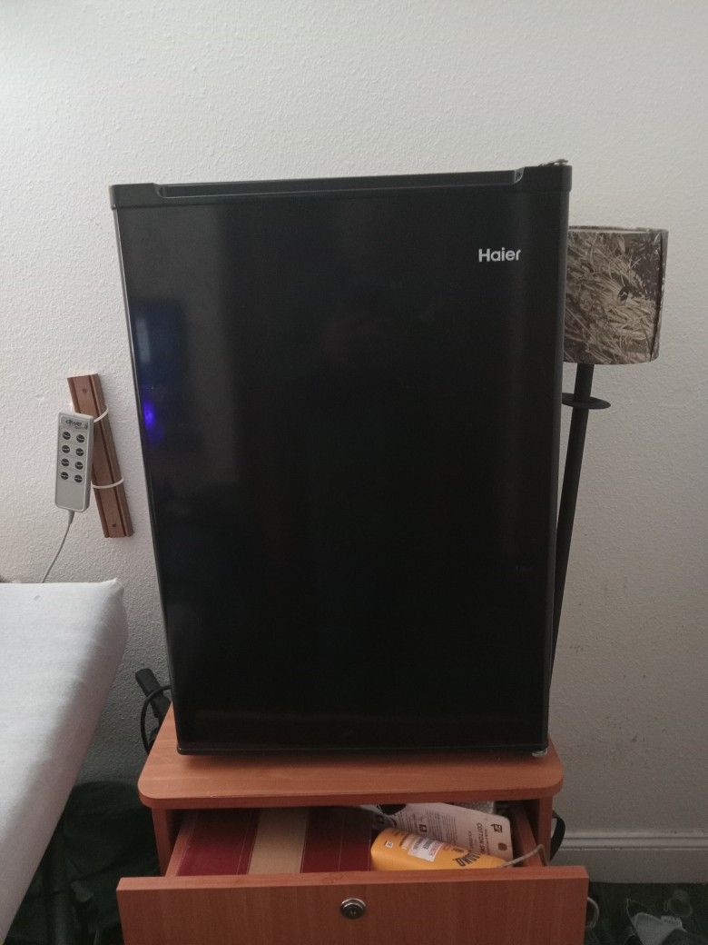 Haier Mini Refrigerator