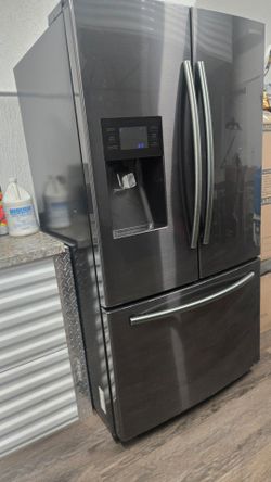 USED SAMSUNG 36″ FRENCH DOOR FRIDGE RF263BEAESG/AA
