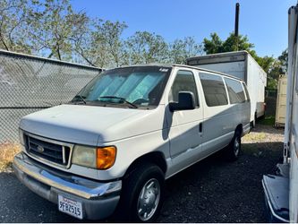2006 Ford E350 passenger van