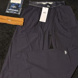 Women's Alo midnight navy yoga pants