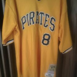 Willie Stargell Pittsburgh Pirates Mitchell and Ness Cooperstown Collection Authentic Collection Jersey Gold, size 54, new with tags
