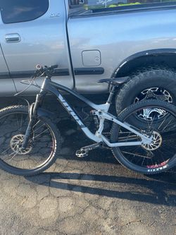 Vitus escape fullsuspension mountain bike in excellent