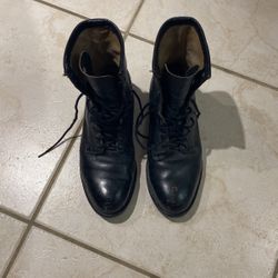Combat boots size 9W $15