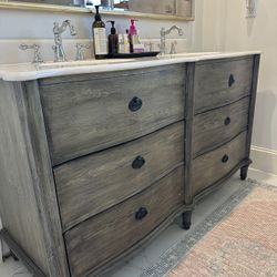 Vanity - restoration Hardware 62”