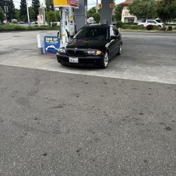 2004 BMW 325i