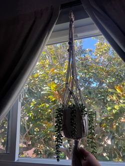 Macrame plant holder