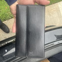 Louis Vuitton Black Epi Sarah Wallet 