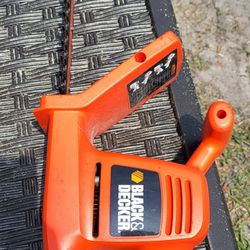 Black & Decker Hedge Trimmer