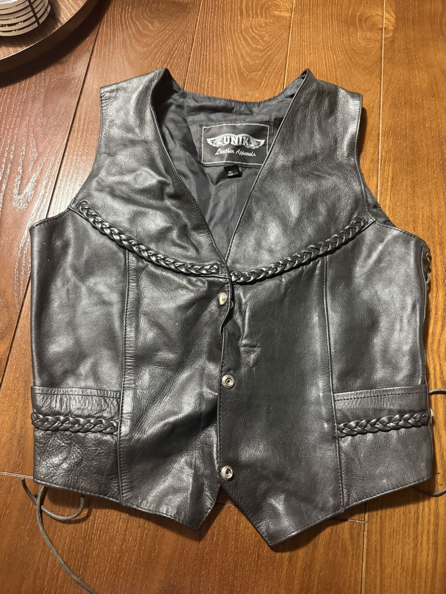 WOMENS LEATHER VEST