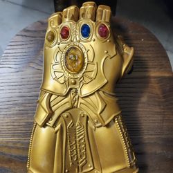 Thanos Gauntlet