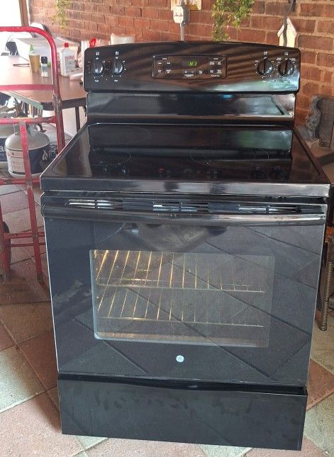 30" Nice Ge Glasstop Electric Stove
