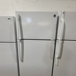 REFRIGERADOR GE De 28 Pulgadas 