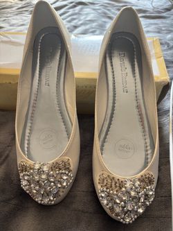 Jaclyn Ivory Embellished Flats