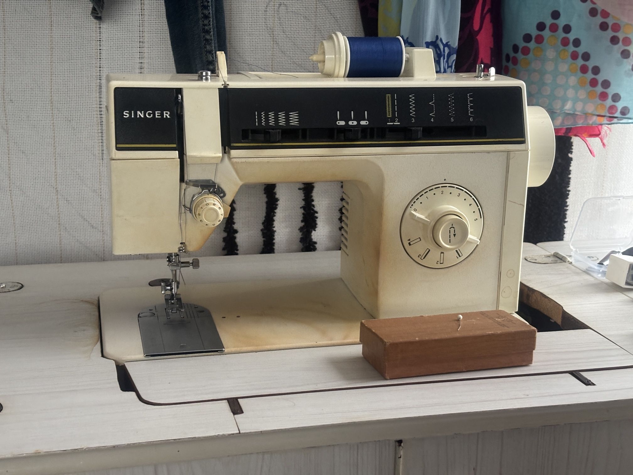 Singer Sewing Machine – Model 6212C