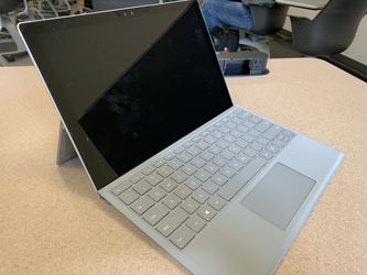 Surface Pro 4 (I7, 16 GB RAM, 256 GB)