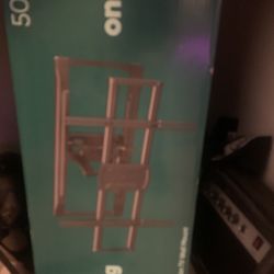 Tv Hanger. 