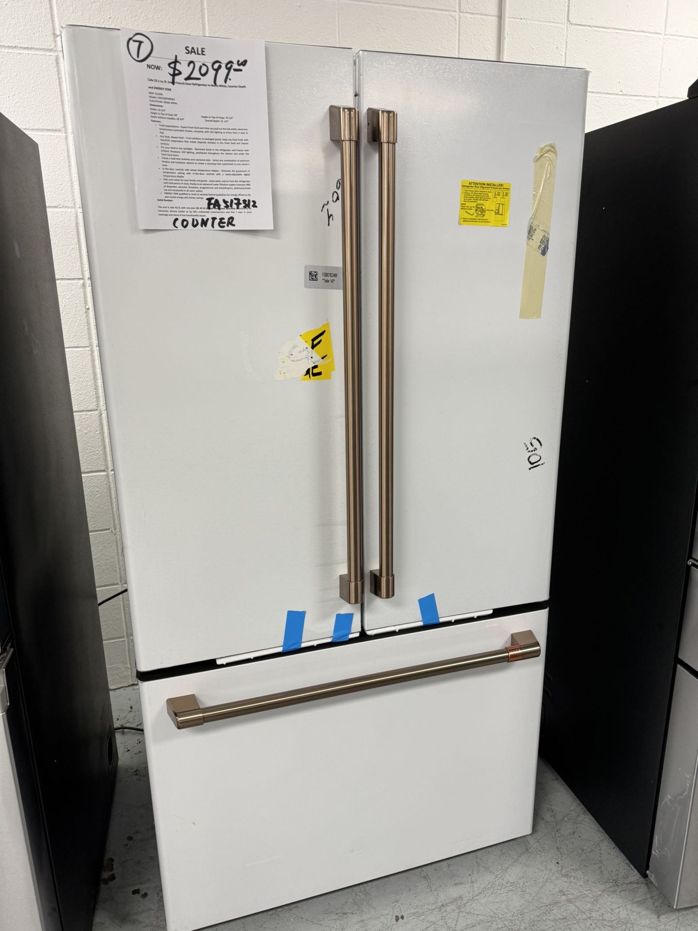 Café 23.1 Counter Depth Refrigerator With Internal Water And Ice