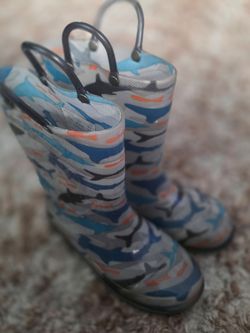 Rain boots size 11/12C