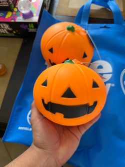 Jack-o-lantern squishy toy