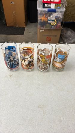 Set of 4 1983 Star Wars return of Jedi glasses but that king