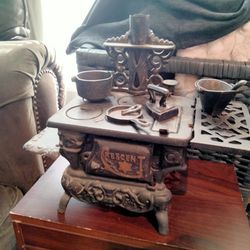 Early 1900s Cast Toy Stove By Crescent