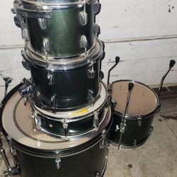Pacific Drums 5 pc. $125 OBO