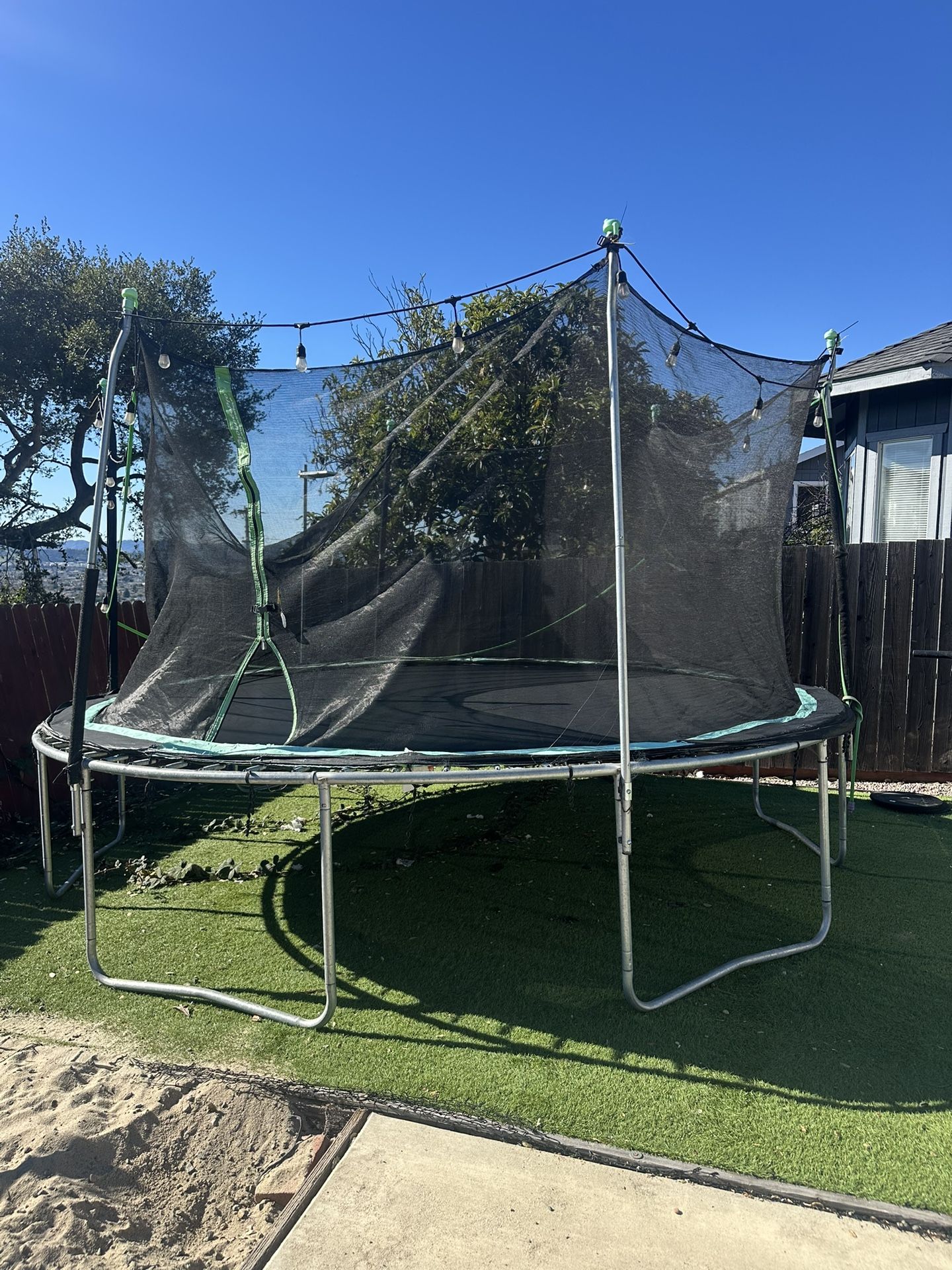 Trampoline