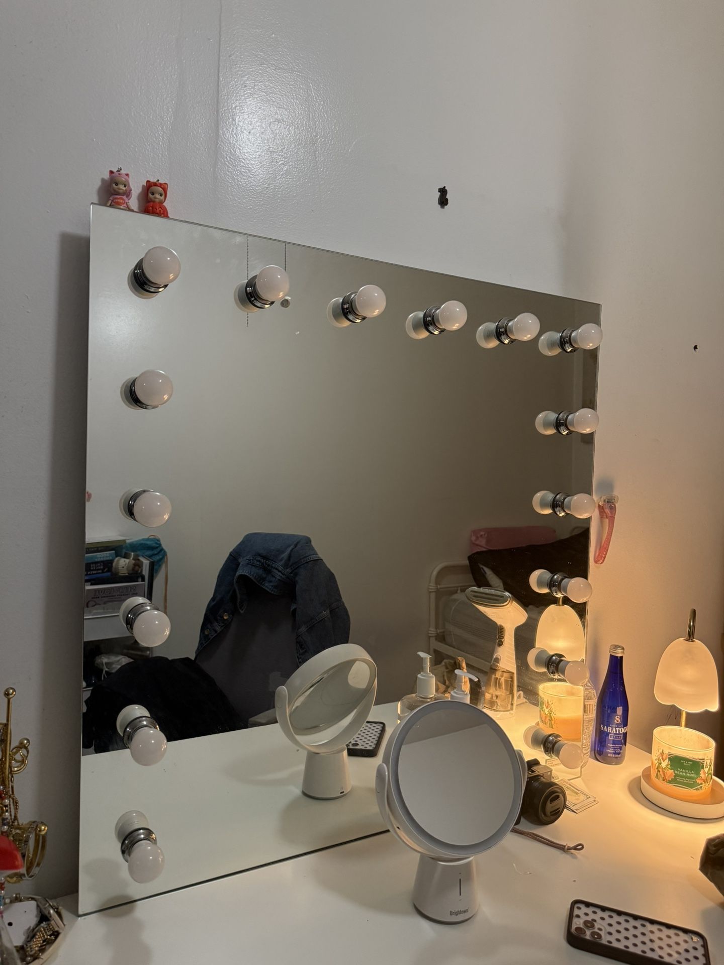 Vanity Mirror With Lights