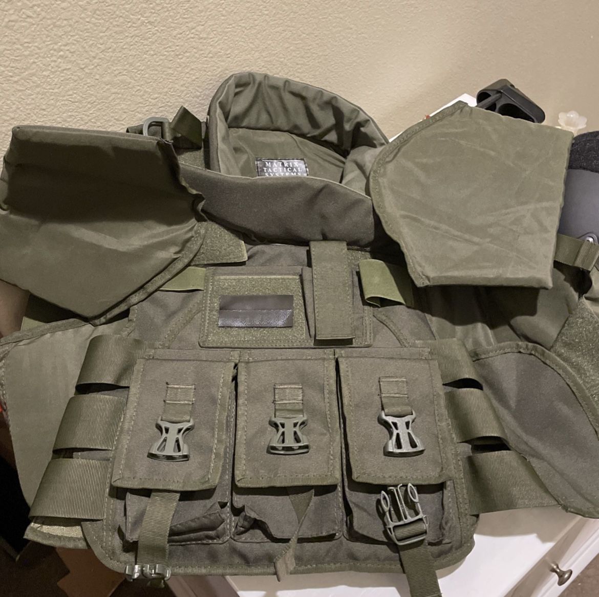 Airsoft Bundle ( Message For Pictures And Details