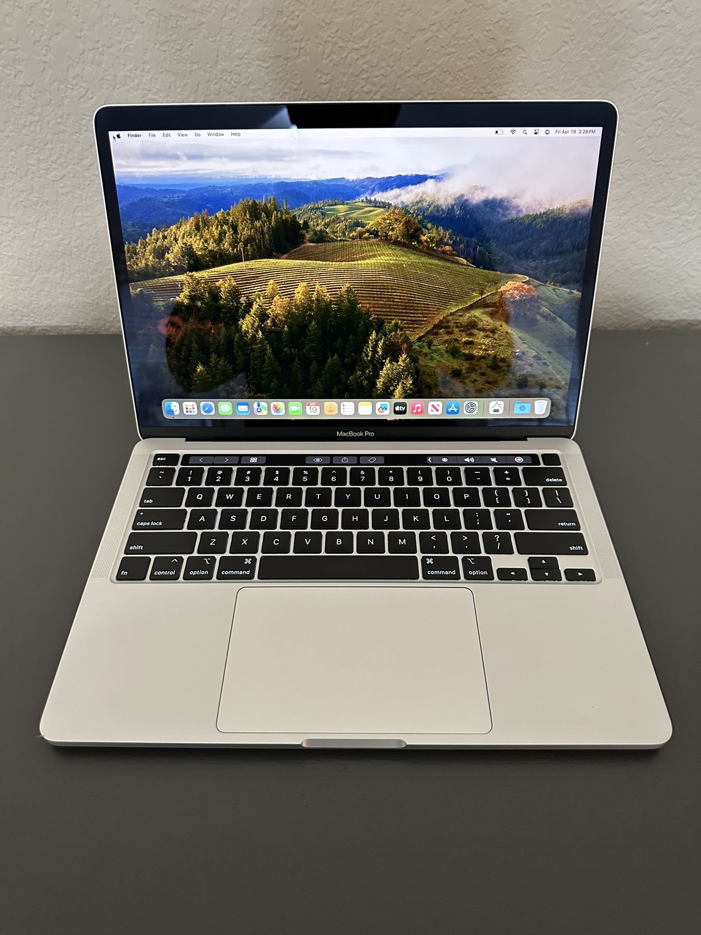 13” MacBook Pro 2020 2.3GHz i7 16gb 1TB SSD Sonoma OS