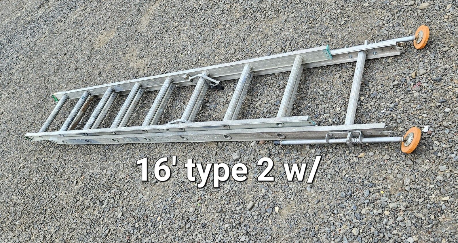 16' Werner Aluminum Ladder-type 2(225#)-w/spring Loaded Legs 