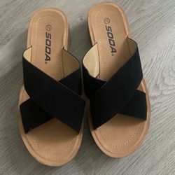 Sandal 