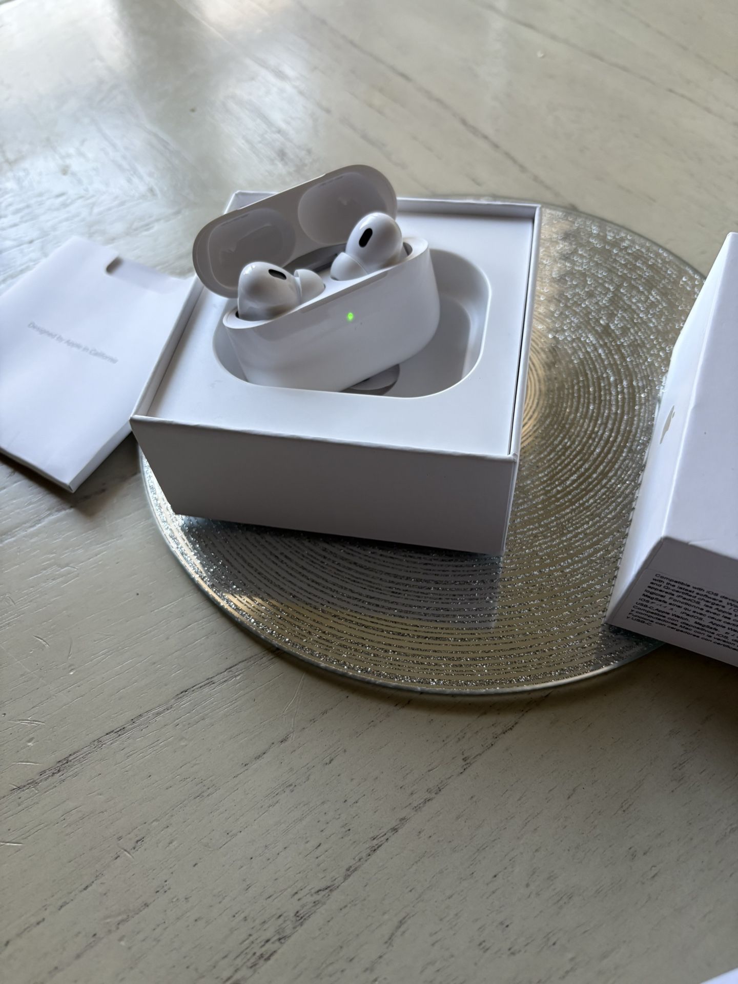 "Apple AirPods Pro (2nd Gen)