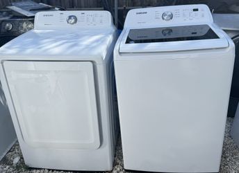 Samsung washing machine set in very good condition