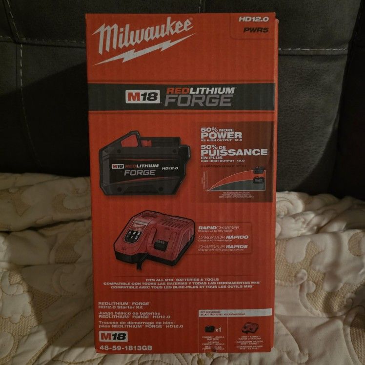 Milwaukee FORGE 12.0 Battery With Rapid Charger